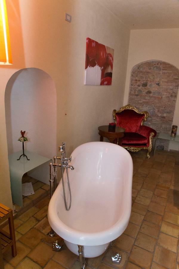 Relais Hotel Palazzo Castriota كوريليانو كالابرو المظهر الخارجي الصورة