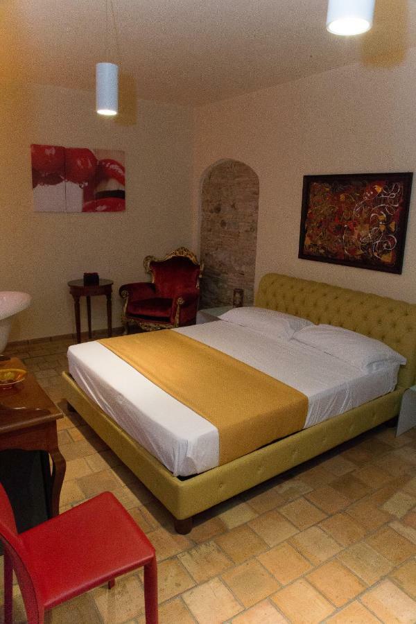 Relais Hotel Palazzo Castriota كوريليانو كالابرو المظهر الخارجي الصورة