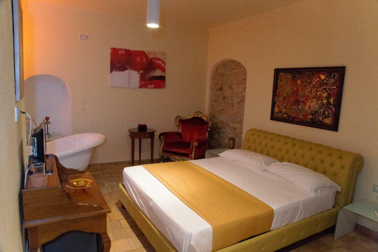 Relais Hotel Palazzo Castriota كوريليانو كالابرو المظهر الخارجي الصورة