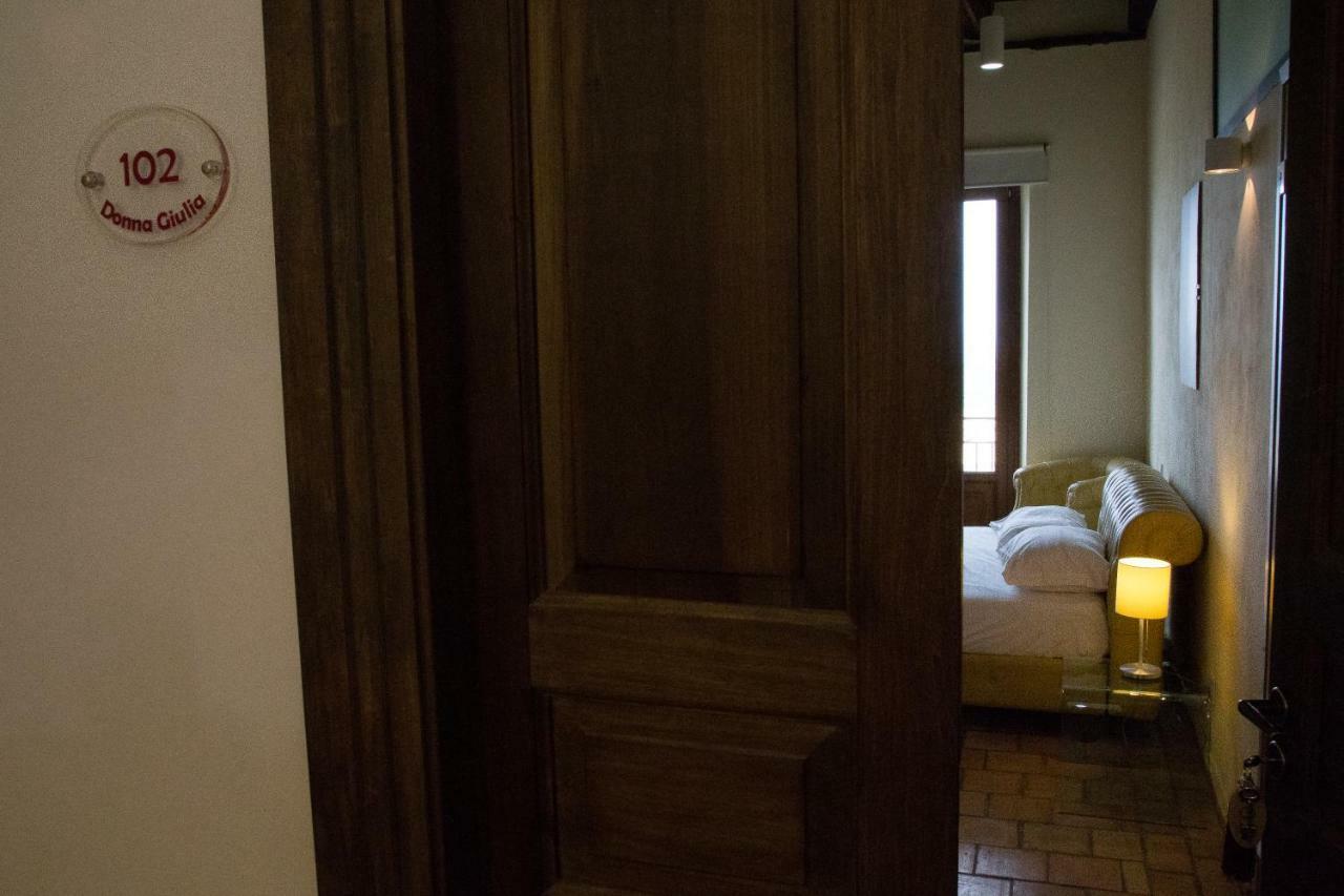 Relais Hotel Palazzo Castriota كوريليانو كالابرو المظهر الخارجي الصورة